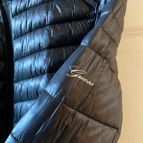 EUC Guess reversible puffer coat (M) - Picture 4 of 8